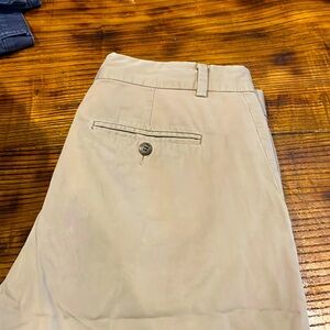 Great condition men’s J.Crew chinos.
